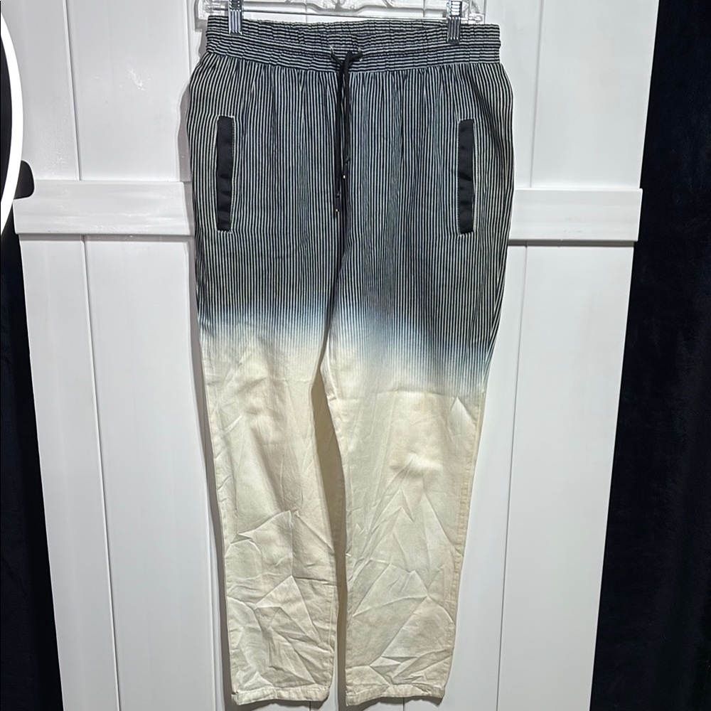 New POL navy/cream light weight pants